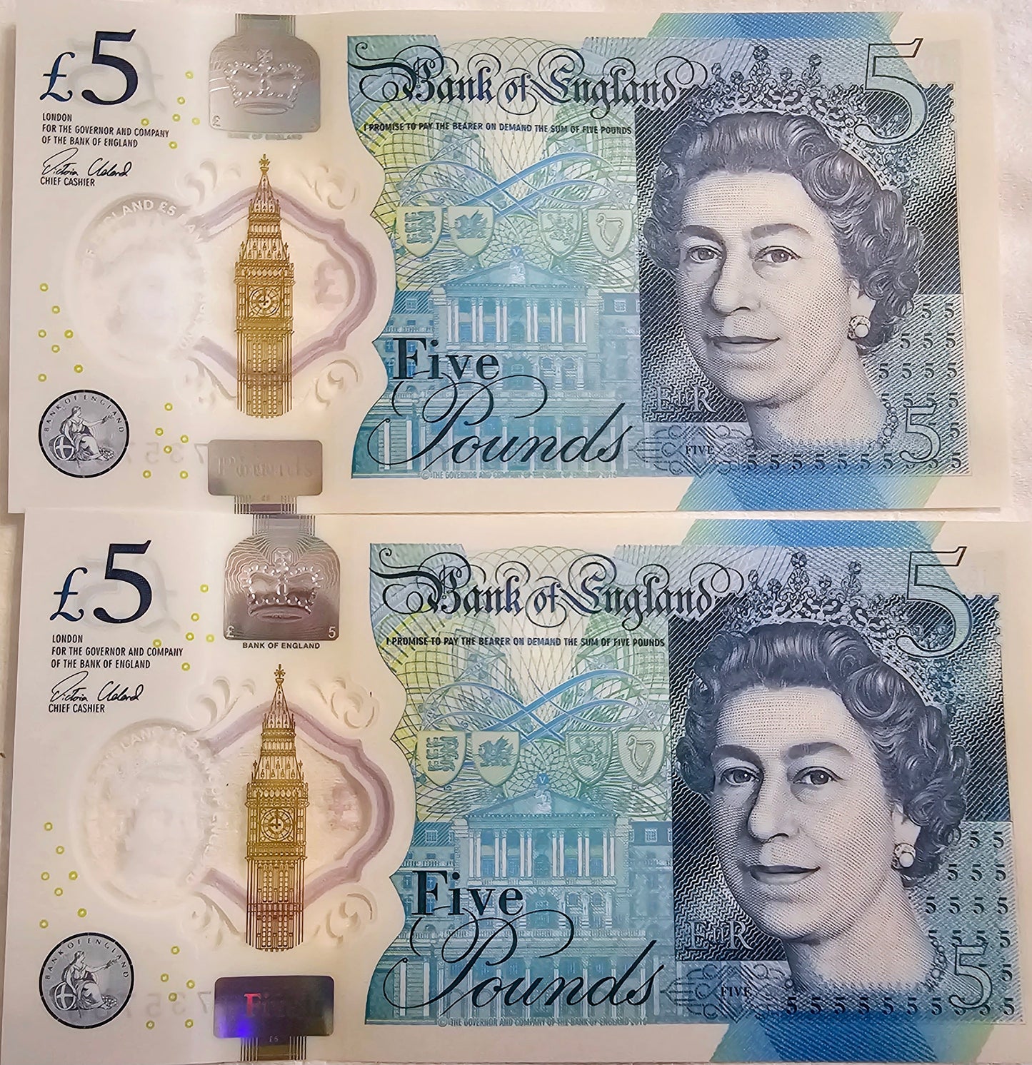 Bank Of England two £5 Five Pounds Queens Notes in Series